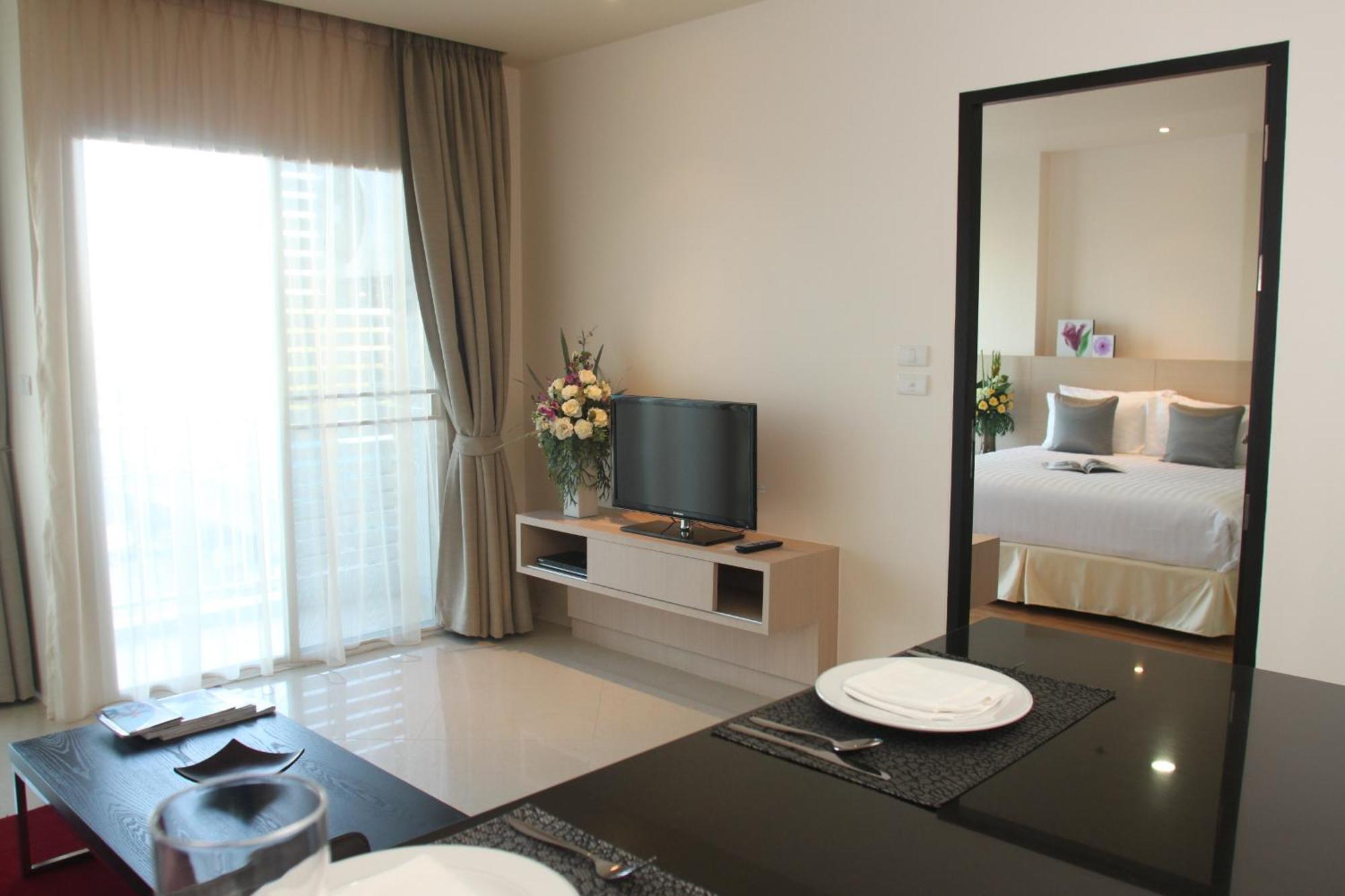 Park Village Rama II Банкок Екстериор снимка