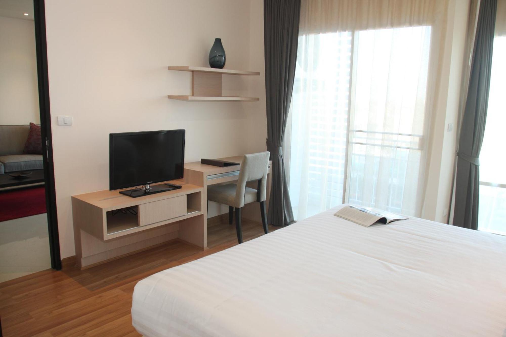 Park Village Rama II Банкок Екстериор снимка