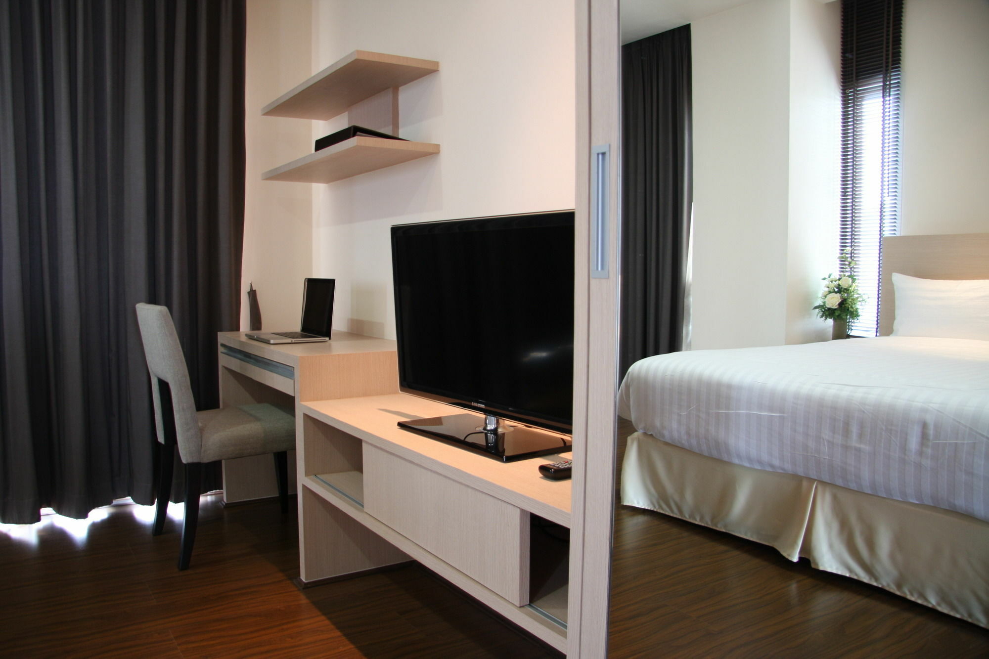 Park Village Rama II Банкок Екстериор снимка